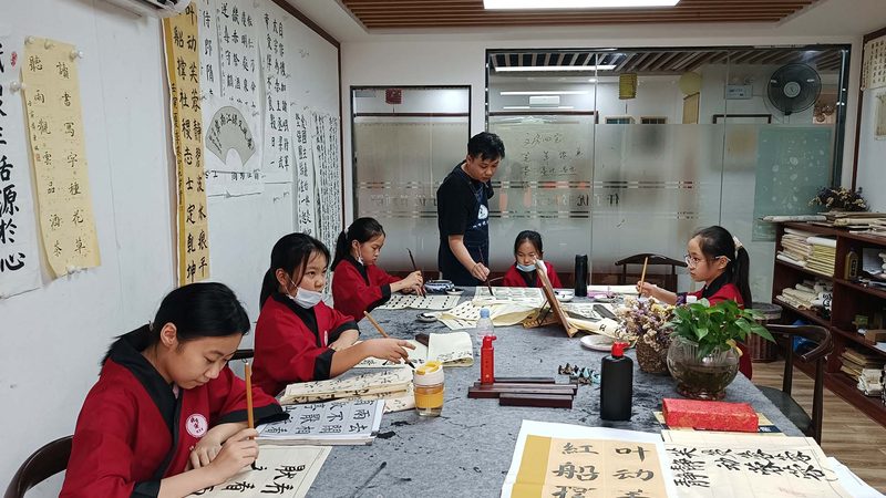 线上考研培训机构售后服务解析：如何判断服务质量