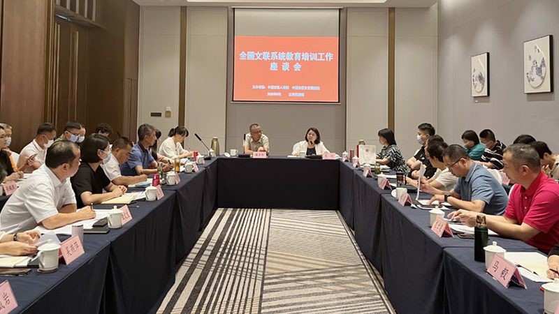 自考与成考：揭秘考试难度背后的真相